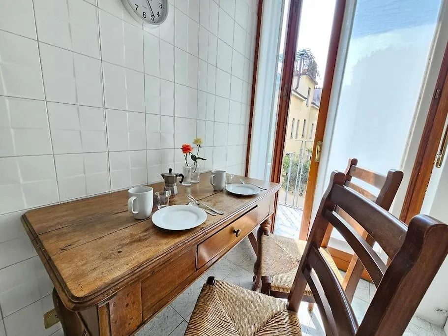 Corso Genova Apartment Urban Living In Milan