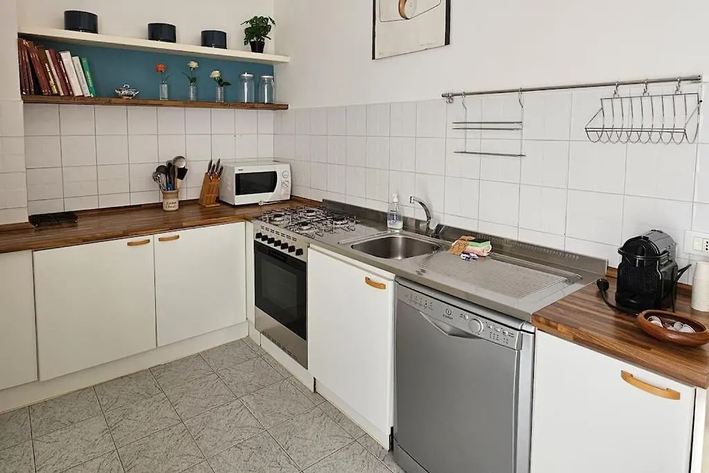 Corso Genova Apartment Urban Living In Milan