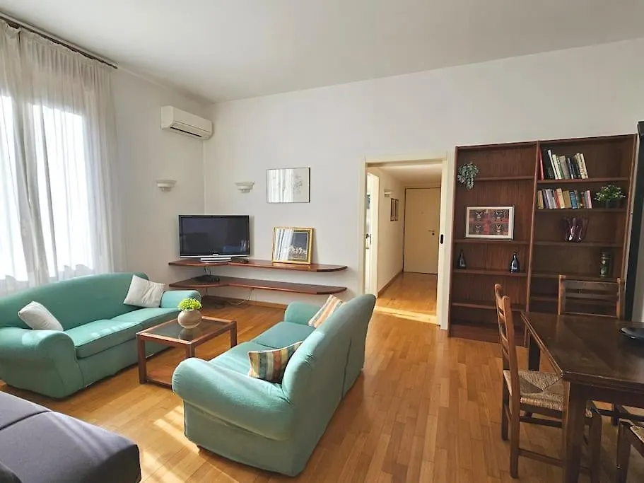 Corso Genova Apartment Urban Living In Milan