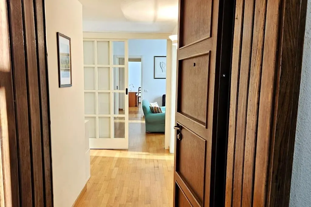 Corso Genova Apartment Urban Living In Milan Italy