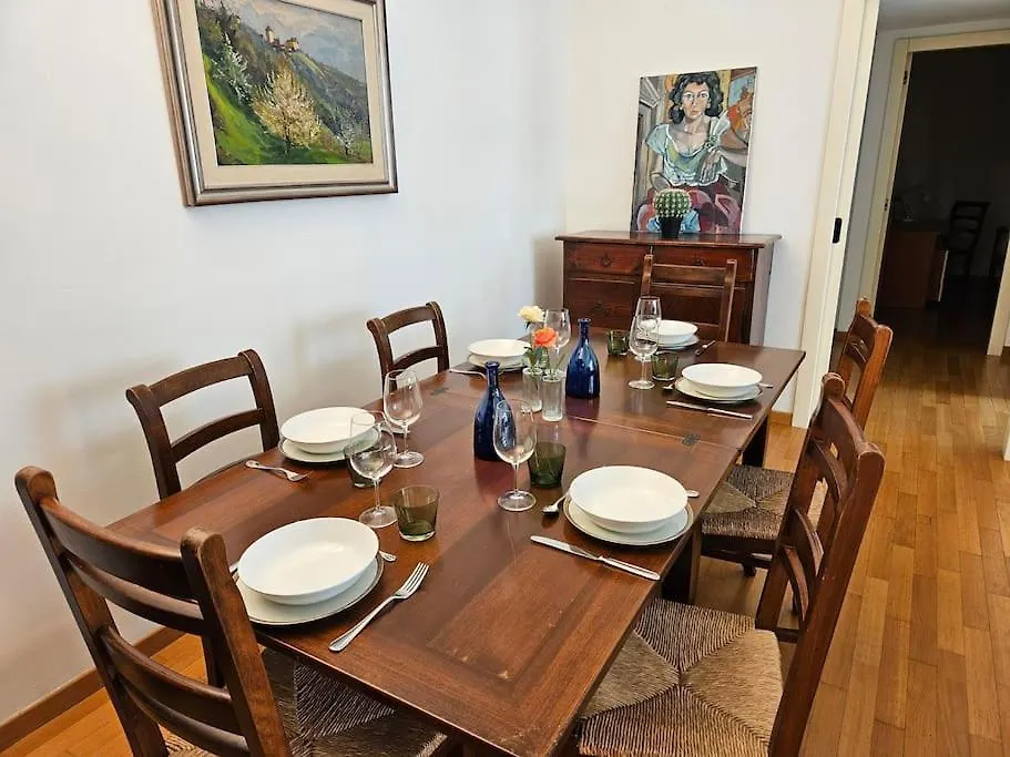 Corso Genova Apartment Urban Living In Milan Italy